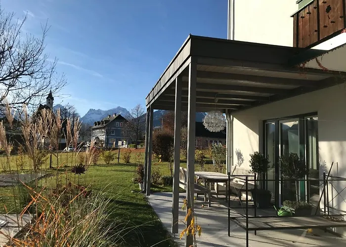 Steinergut Gartenwohnung 1 *